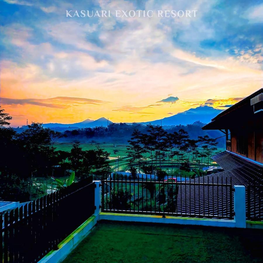 Kasuari Exotic Resort 마겔랑 외부 사진